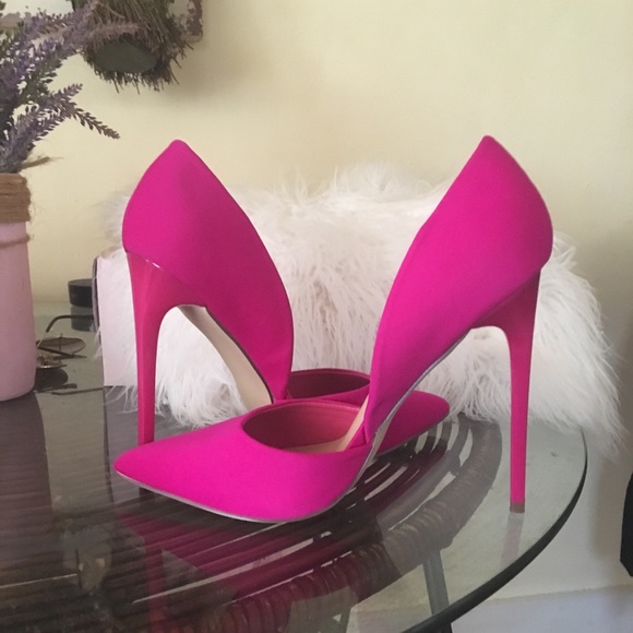 Shoe Dazzle Shoes - Beautiful pink stilettos